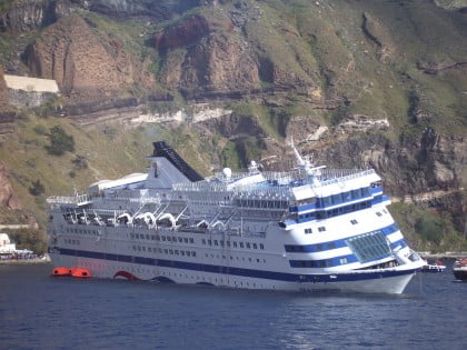 sea diamond ship wreck santorini